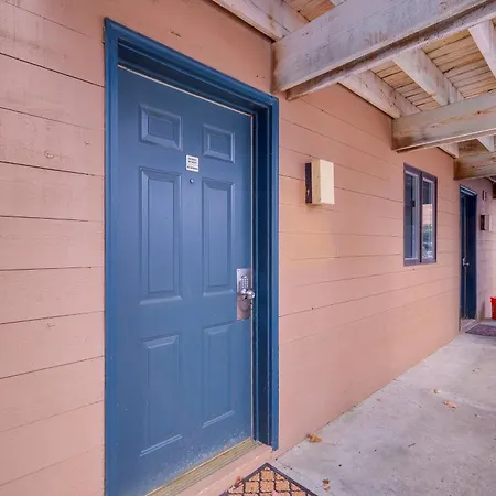Bellaire Condo - Walk To Shanty Creek Resort!